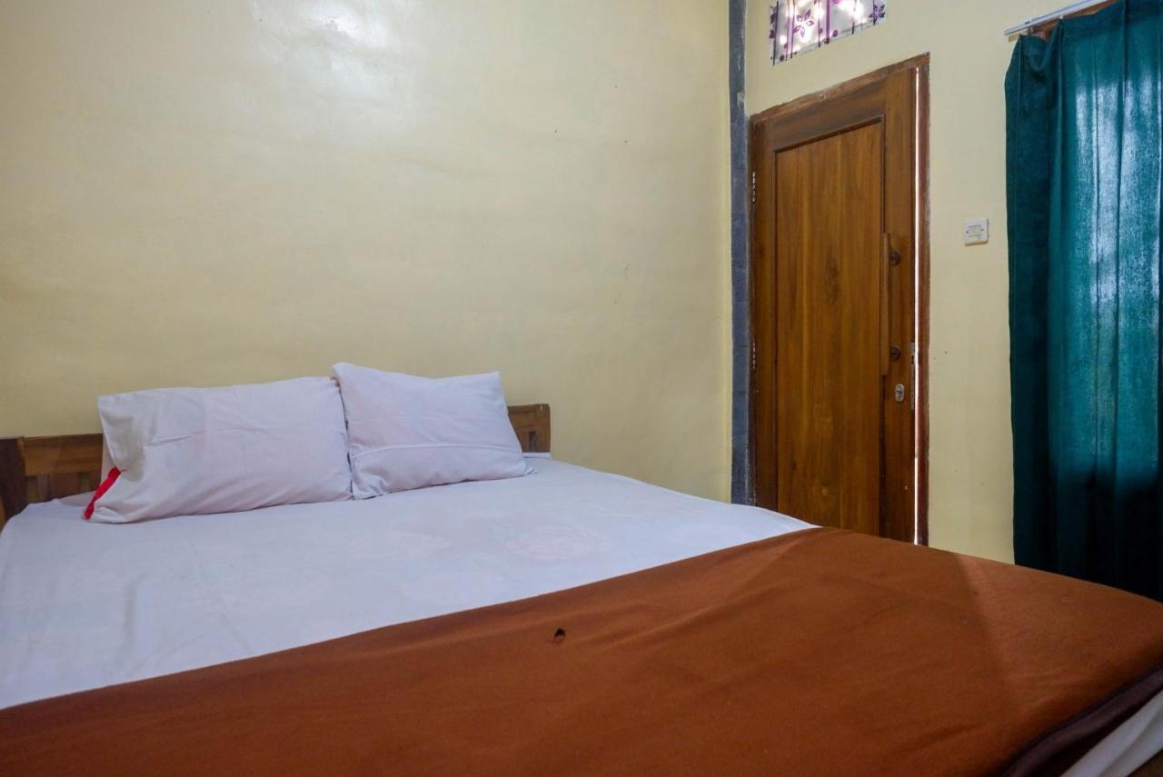 Hotel Kampoeng Drini Redpartner Brono Ngoại thất bức ảnh